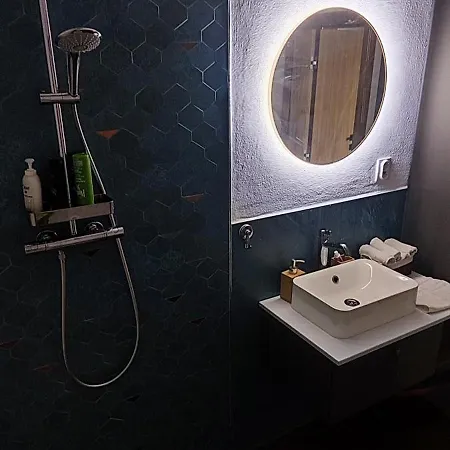 Apartment Barber's *