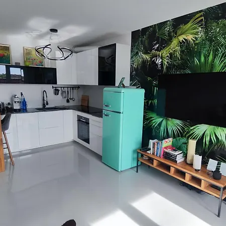 Apartment Barber's Home, Free Private Parking